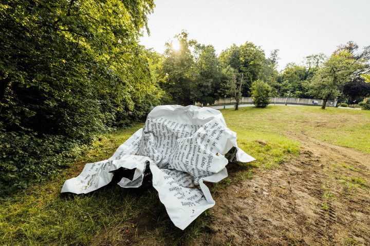 Esther Stocker Skulpturenkunst